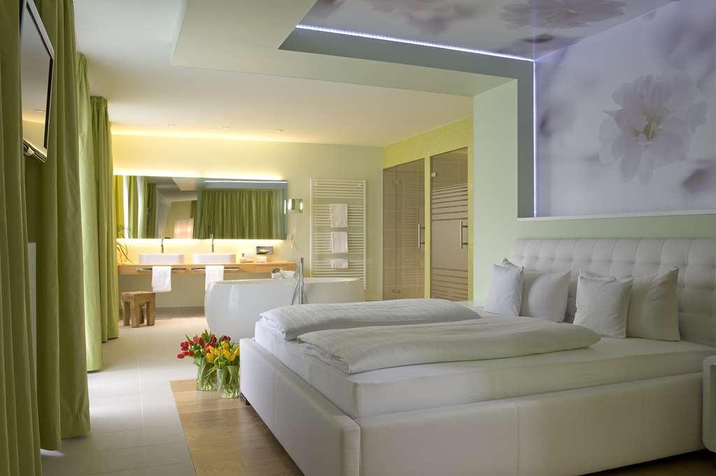 טראבן-טרארבאך Romantik Jugendstilhotel Bellevue חדר תמונה