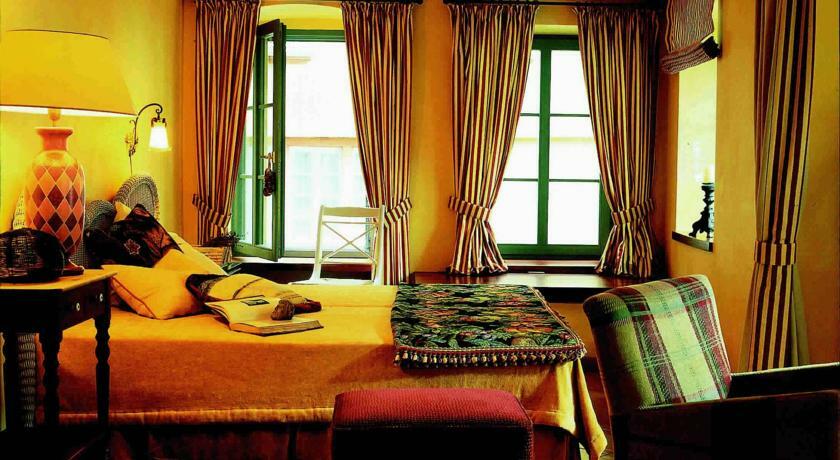 טראבן-טרארבאך Romantik Jugendstilhotel Bellevue מראה חיצוני תמונה